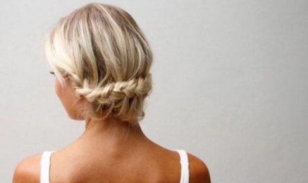 Quick and easy hairstyles for medium hair Cocktail hairstyles for medium hair